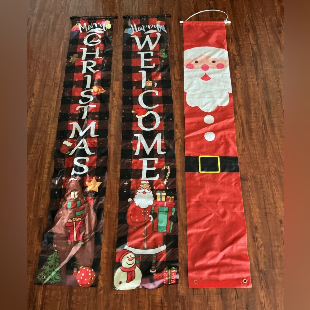 Christmas hanging signs NWOT